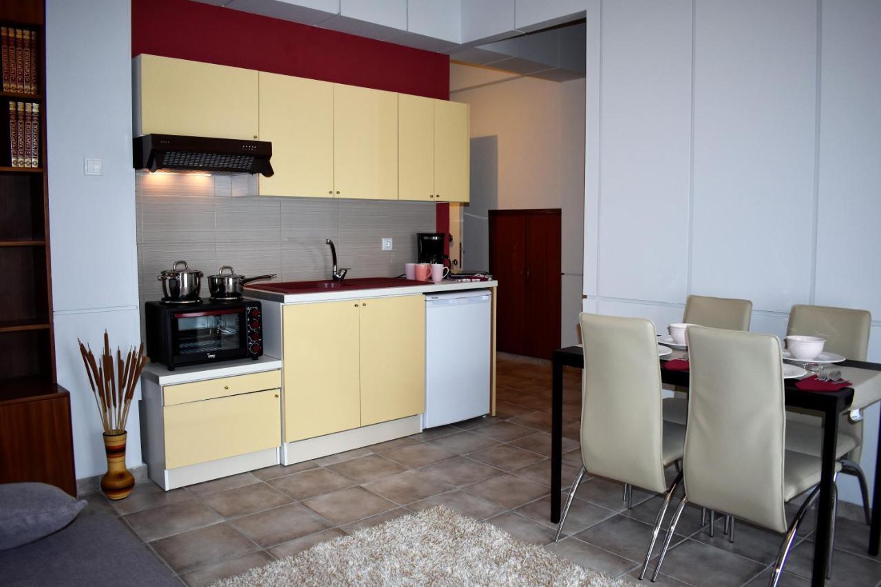 קומוטיני Cozy Apartments מראה חיצוני תמונה